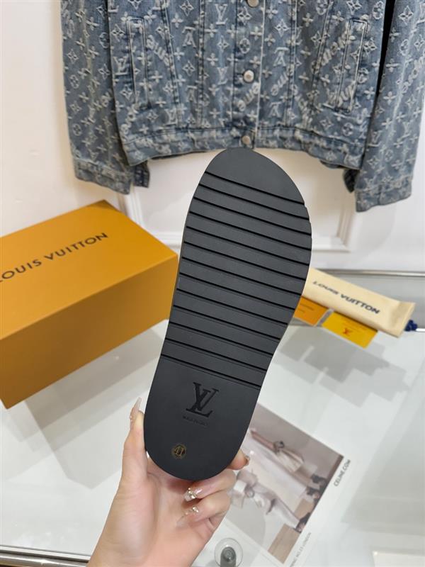 20251128184544954 210